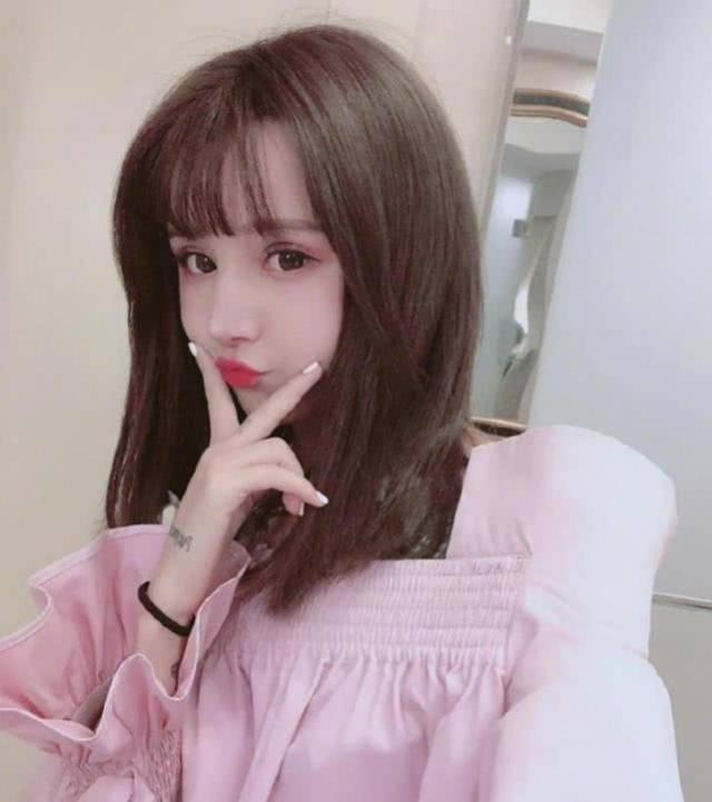 快手"女神级"主播排行:迪丽拉垫底,王逗逗第二,第一非常低调