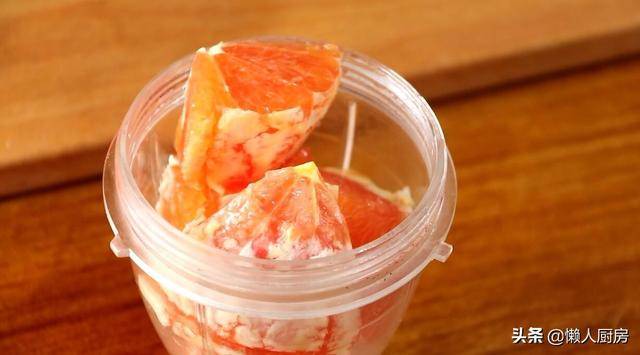 2个橙子,一小碗白糖,教你做橙汁软糖,过年招待小朋友很不错