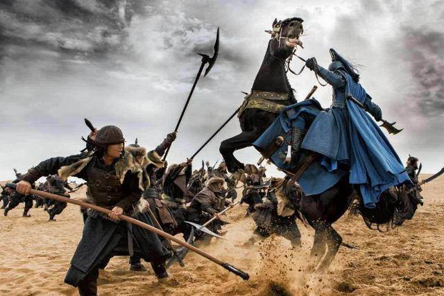 古代战争2件怪事,攻城兵知必死还上,守城兵不推梯?原因很简单