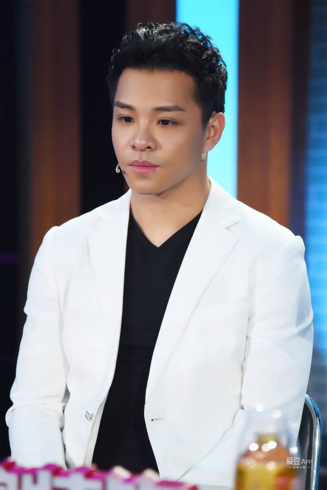 [消息]奥运冠军何冲加盟湖南卫视《更上一层楼》 1月28日与国家橄榄球