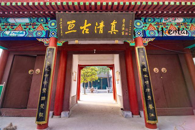 这个地方在安徽亳州市的涡阳县义门古镇,据说义门已经有上千年的历史