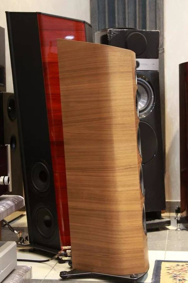 【搭配推荐】经典演化中的变与不变:mcintosh麦景图ma7200 sonus