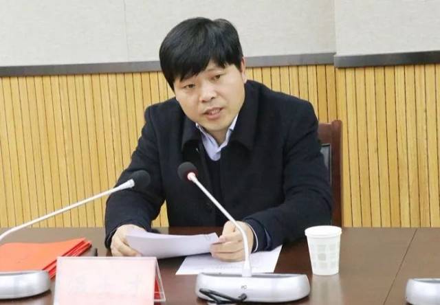 温士才同志组织召开分管联系单位落实党风廉政建设"一岗双责"专题会议