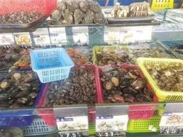 海南春节前海鲜价格汇总：花龙虾360元/斤高居榜首！