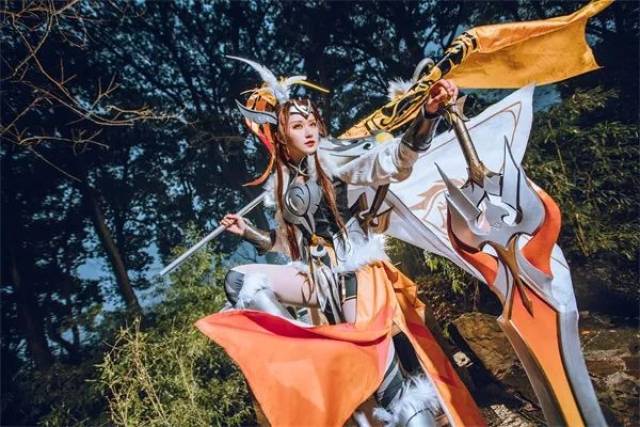 王者荣耀cos英姿飒爽大姐大冠军飞将花木兰