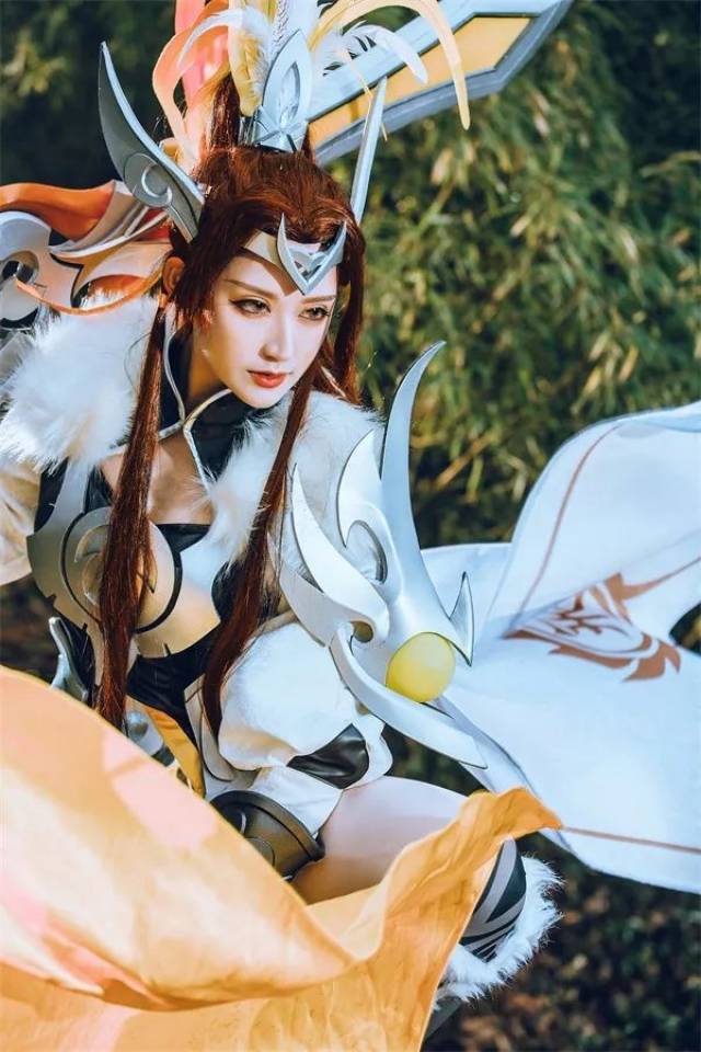 王者荣耀cos英姿飒爽大姐大冠军飞将花木兰