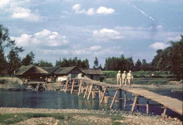 老外拍摄的,昔日解放前云南昆明的奢侈彩色老照片