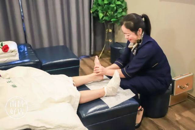 操作, 每一步都让人安心放心 新天成足道 总共28个包厢 ,20个专业技师