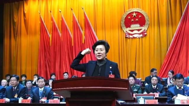 县长赵莉