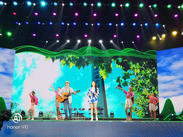 贵州:大年初二晚八点有一台旅游春晚