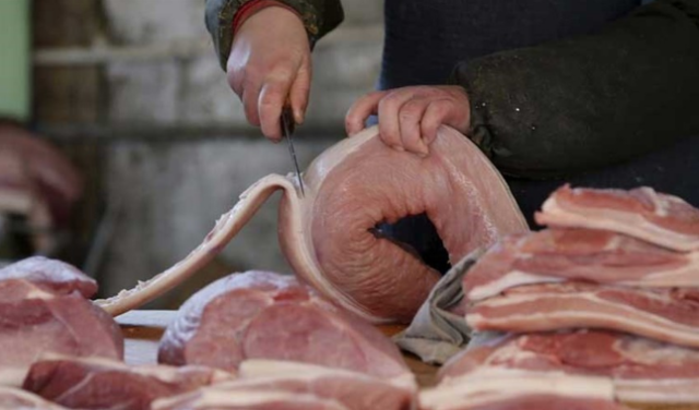 为什么外国人会说:中国人吃猪,西方人吃猪肉?偏见一览无余