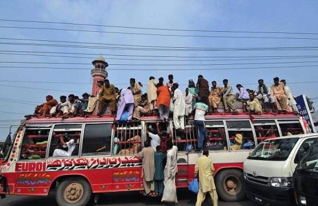 印度开挂式的超载在世界是什么水平,国内小伙发起了挑战