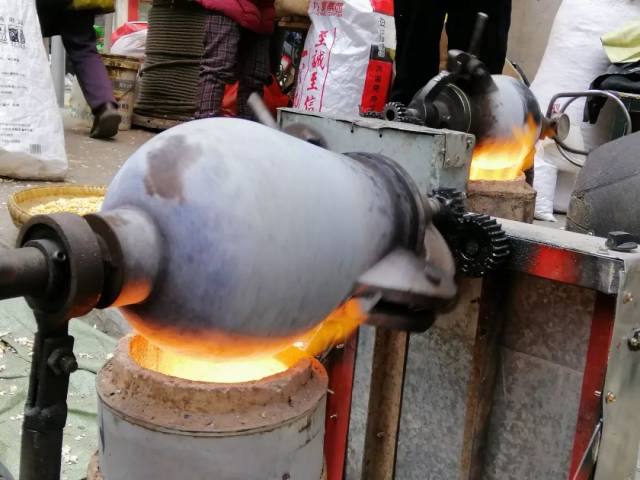 炒包谷泡儿～吹泡筒!看懂的巫山人都已经结婚了