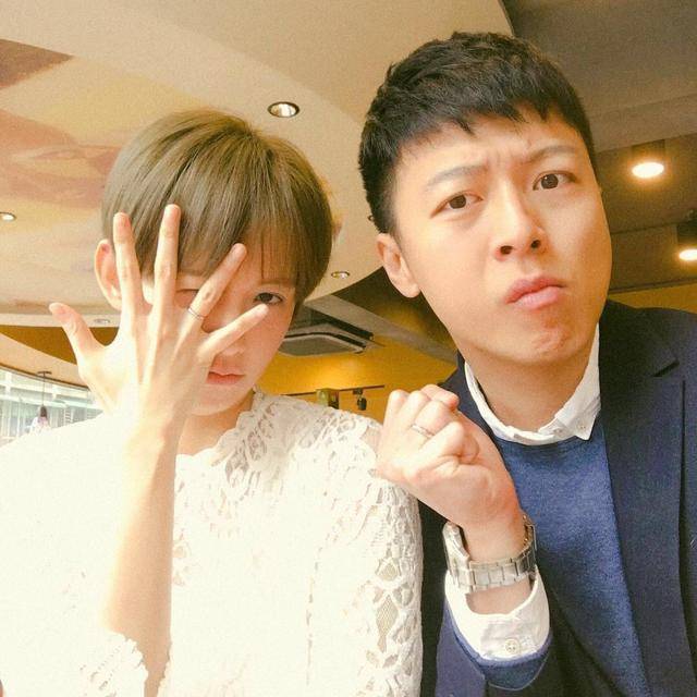 袁艾菲今曝喜讯 与圈外男友登记结婚_手机搜狐网