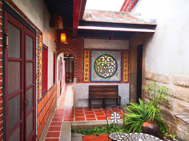 金门小俩口民宿,在红砖白墙里感受金门独特的古厝风情_手机搜狐网