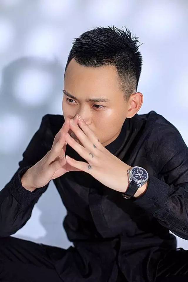 mizi 郑启浩 名姿美发学院烫染导师  名姿美发学院色彩总监  欧芭oba