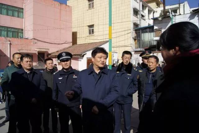 副市长贺东检查我县交通安全管理工作_手机搜狐网