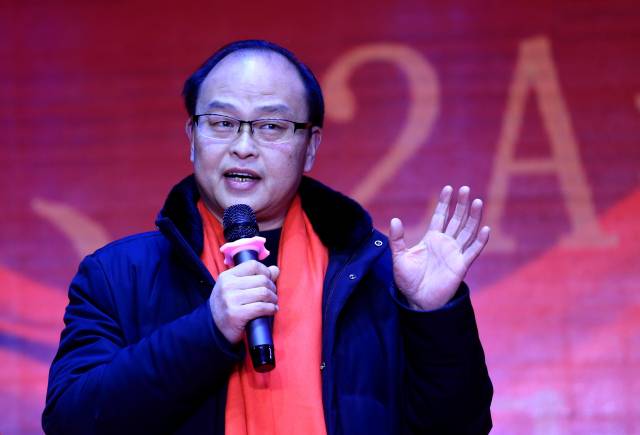 该村党支部书记傅学军感触的说,今年是石洞沟村举办