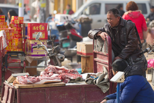临颍:三家店镇的这些年货摊儿"年味"十足