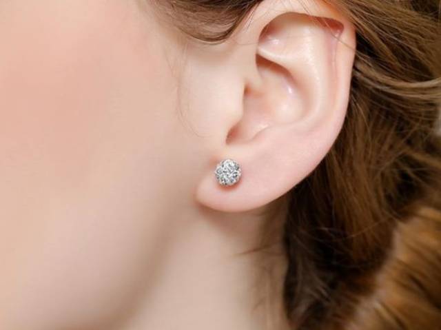 春节打耳洞,注意以下六点,让你能够顺利地戴上美美的耳环