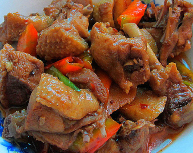 喜欢吃辣的朋友们有口福了,教你6个步骤做出麻辣鲜香的辣子鸭