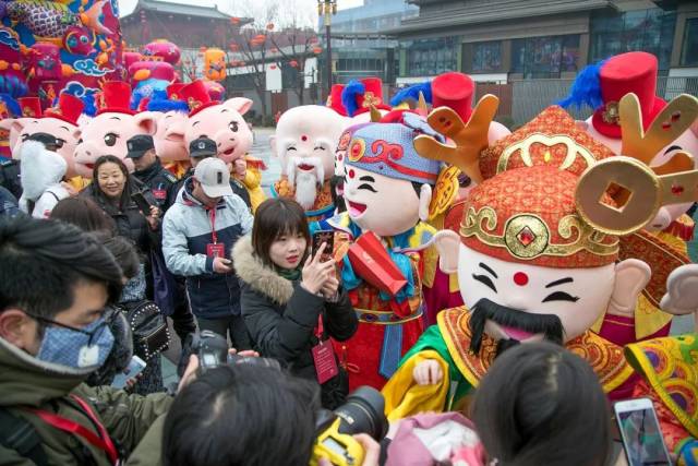 西安年·最中国|财神到!大唐不夜城今天热闹了!