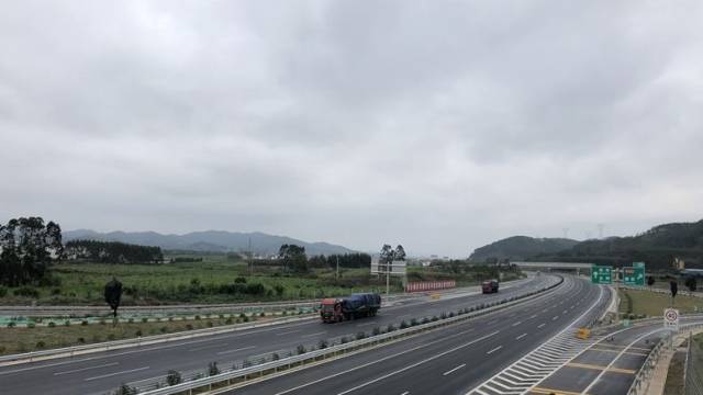 广西南北高速图片