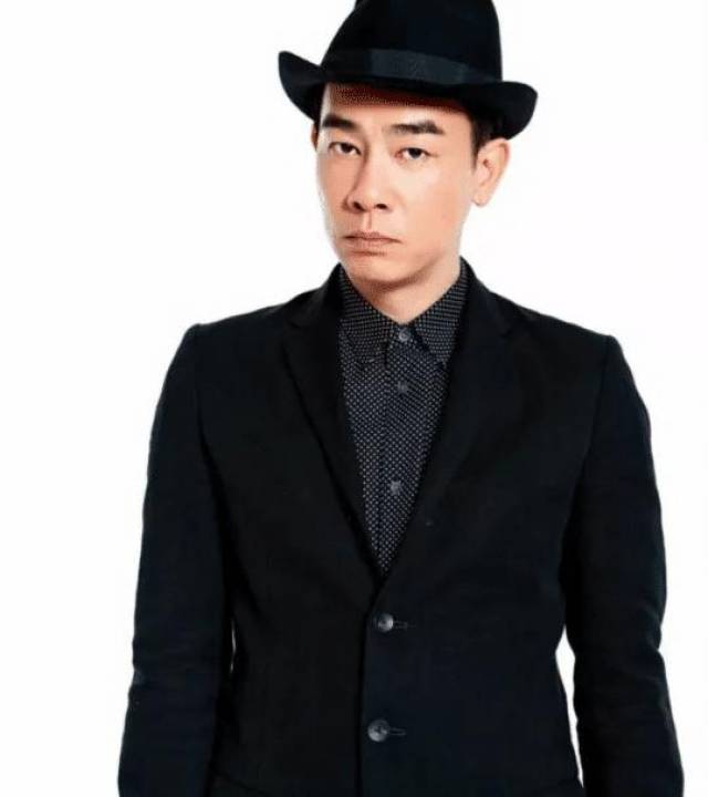 同样演痞子,张一山模仿的超像,而张耀扬天生就是