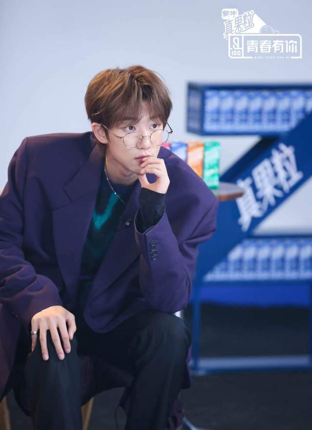 徐明浩慢半拍引网友热议,专业指导令训练生赞叹不已_手机搜狐网