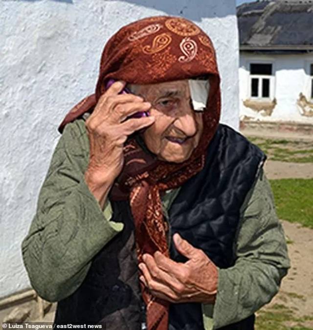 世界上最长寿的女人逝世,终年129岁:她长寿的秘诀竟然是……揭秘她百