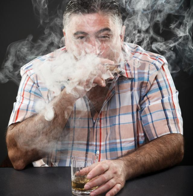一喝酒脸就红对身体好吗?是否代表酒量大?看看一起了解下