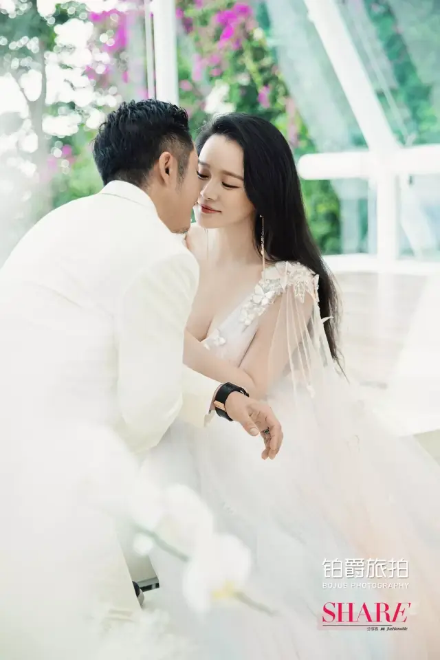 邹市明冉莹颖完成《吐槽大会3》拍婚纱的愿望,大撒狗粮!