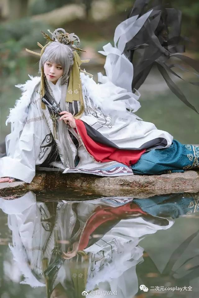精致秀雅洛天依独鹤cos,好一个艳煞旁人!