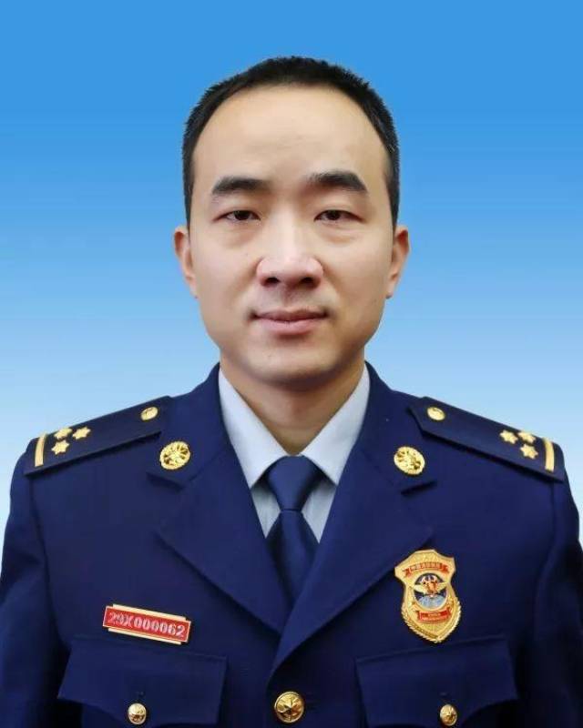 风采丨青海消防总队2018年度十佳标兵干部