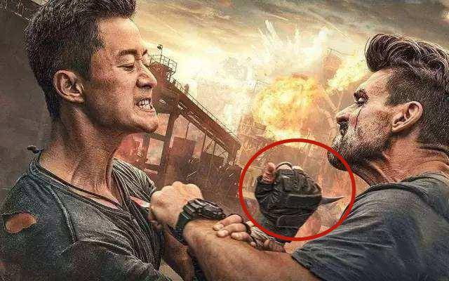 最后的决斗,最终吴京饰演的冷锋用这把近战武器成功将雇佣兵老大刺死