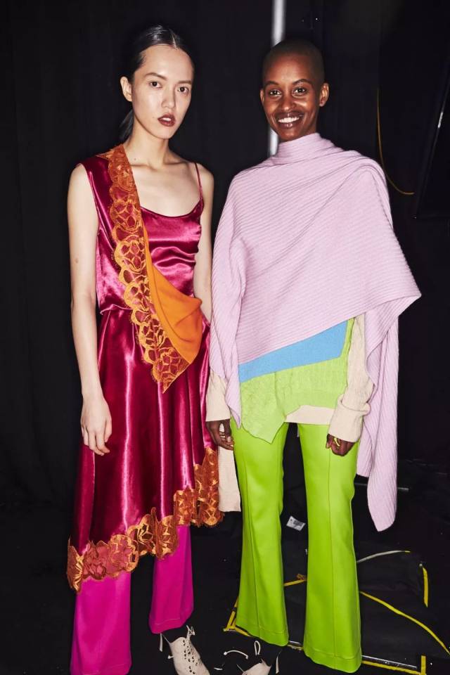 超模刘雯领衔国模同台演绎sies marjan大秀