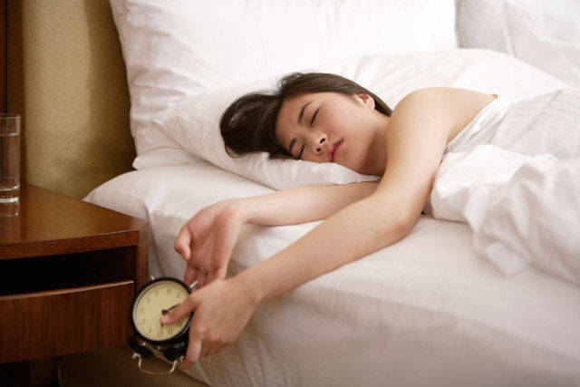 早晨赖床不吃早饭,相信是很多人的假期常态.