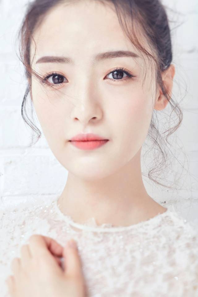 《奈何boss要娶我》高甜虐狗 孙嘉琪爆情人节纯白写真