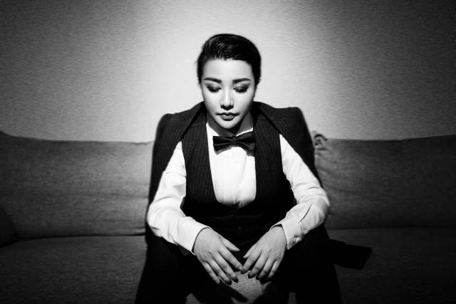 婕熹卡集团创始人朴金子:"为众人的梦想砥砺前行"_手机搜狐网