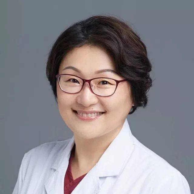 周莉首都医科大学附属北京妇产医院产科主任医师,医学硕士.