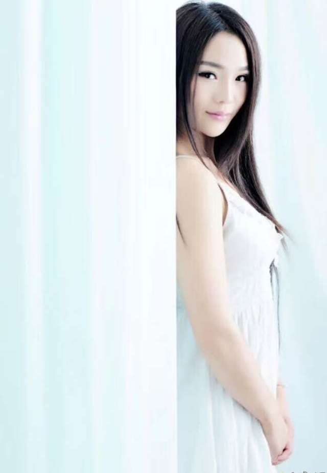 歌手李金玲原创歌曲下一个路口感染到你了吗