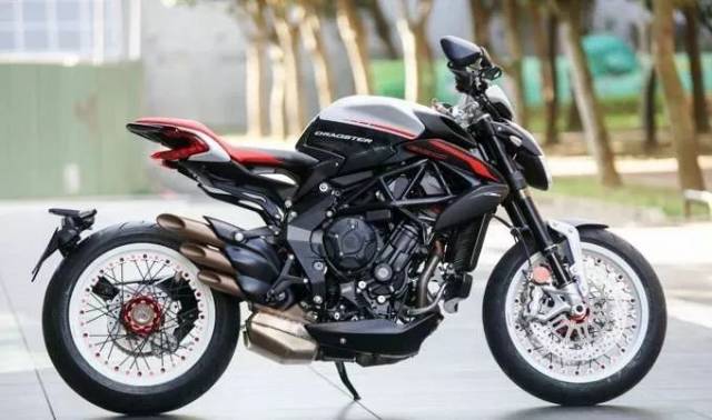 2019奥古斯塔艺术品级dragster800rr
