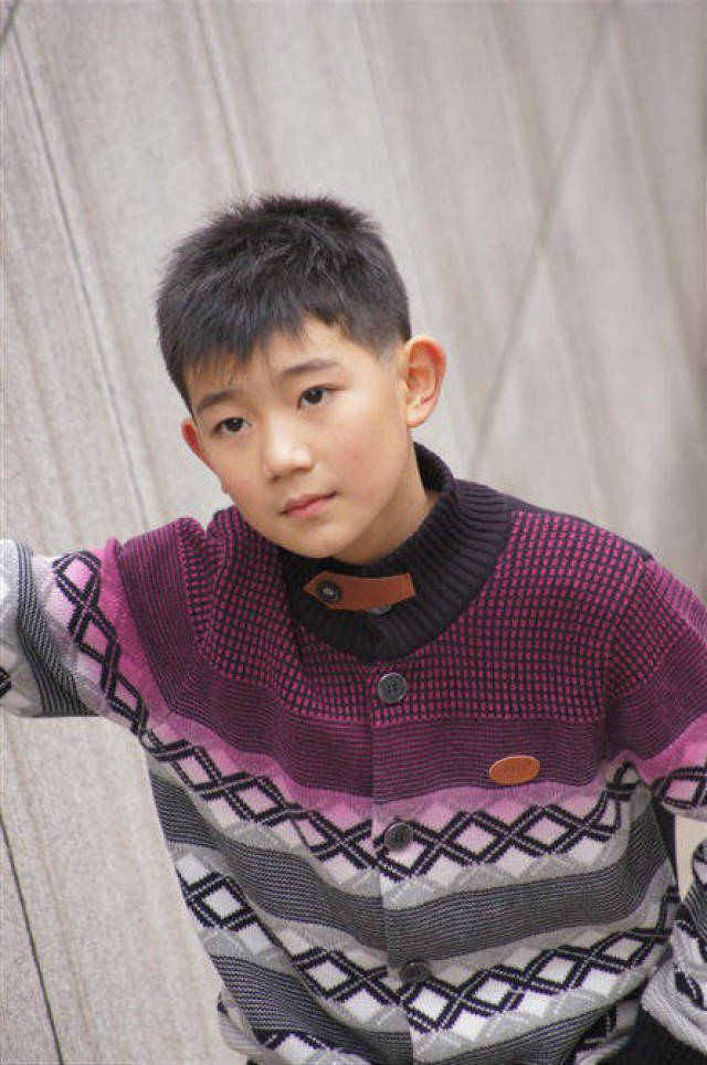 异国他乡现熟悉的感觉,是小源源还是王刚哥_手机搜狐网