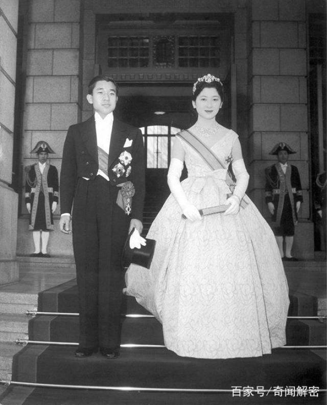 回顾日本皇室婚礼照，谁才是你心中最漂亮的新娘？老照片见玄机_手机搜狐网