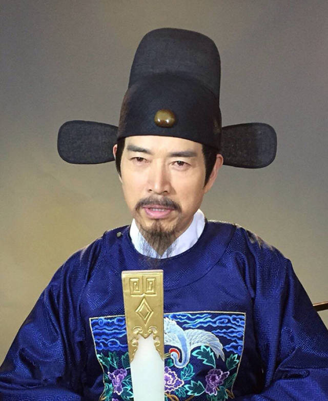 此人越被弹劾官越大,人送外号"刘棉花",皇帝无奈派人劝他辞职