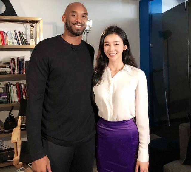 够拼!央视主持张曼源真空下水成焦点,继霸气脱衣秀肌肉再一经典