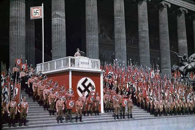 希特勒旗帜图片