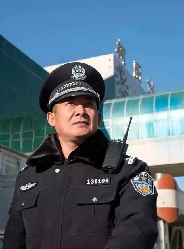 王安江是乌鲁木齐铁路公安局 哈密公安处柳园站派出所所长