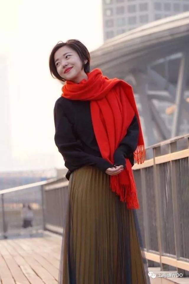 "最美年味"征集 | 你戴红围巾的样子,温柔又好看!