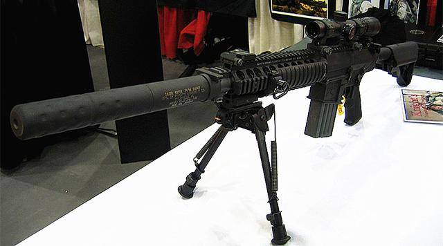 军事丨美国KAC推出最新一代SR-25战斗步枪
